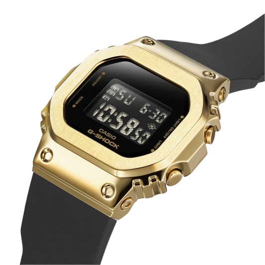 G-Shock GS-WOMEN IP dorado