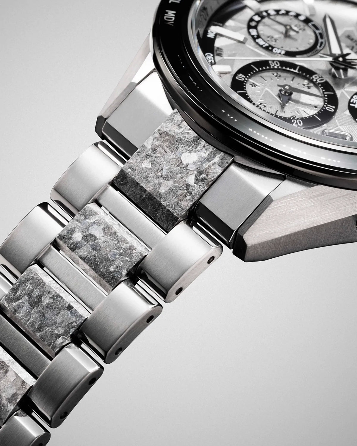 Citizen Attesa Platinum Shine