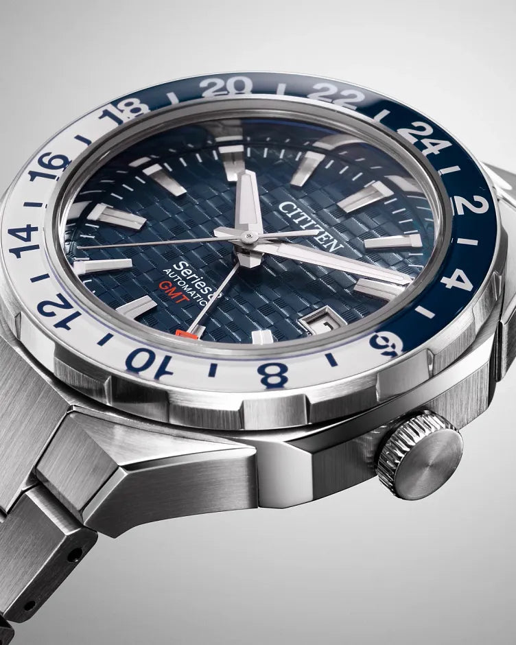 Citizen Series8 880 GMT