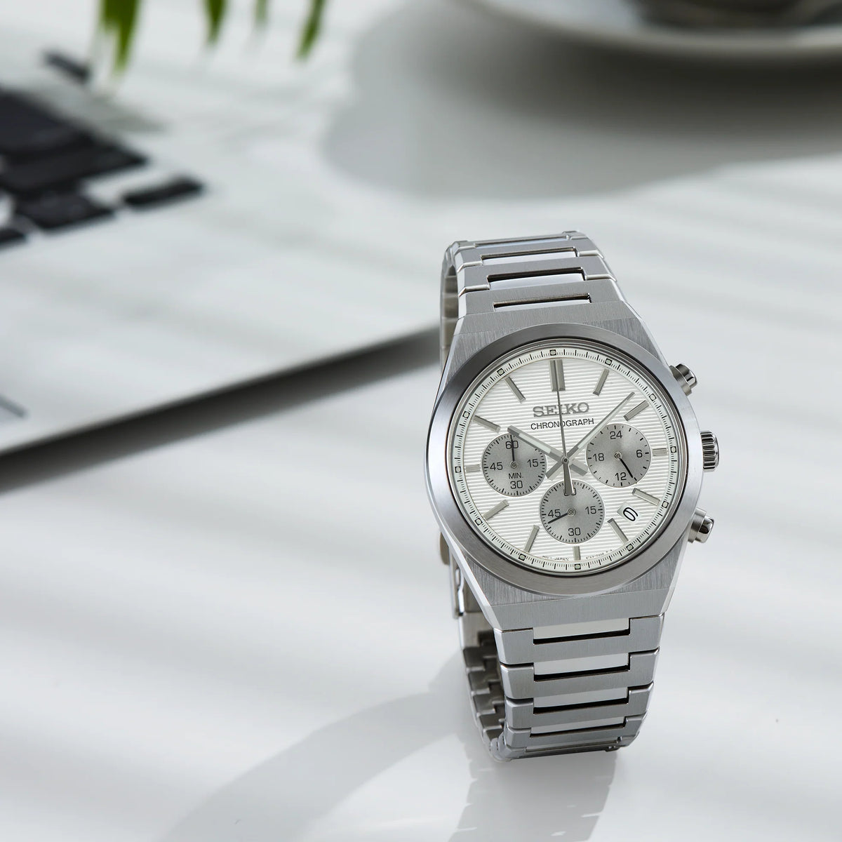 Seiko Essentials Chronograph - SSB451.
