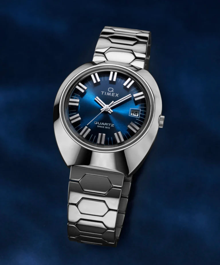 Q Timex® 1972 Time Machine Reissue - TW2Y33100