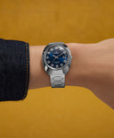 Q Timex® 1972 Time Machine Reissue - TW2Y33100