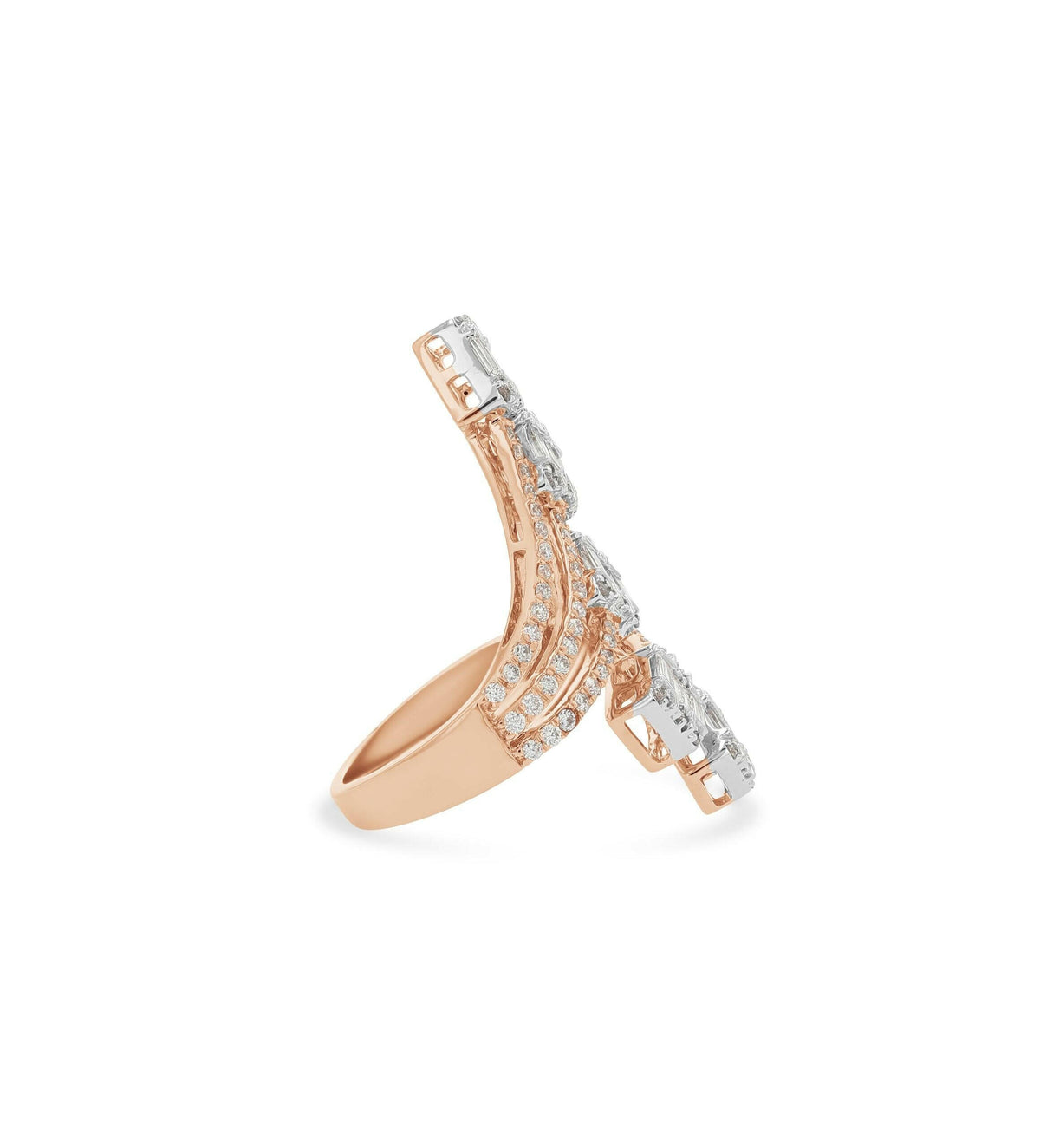 Anillo de cóctel de diamantes en oro rosa