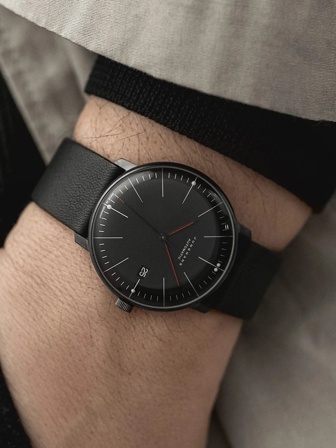 Junghans Max Bill Automatic Bauhaus - 27/4308.02, view 2