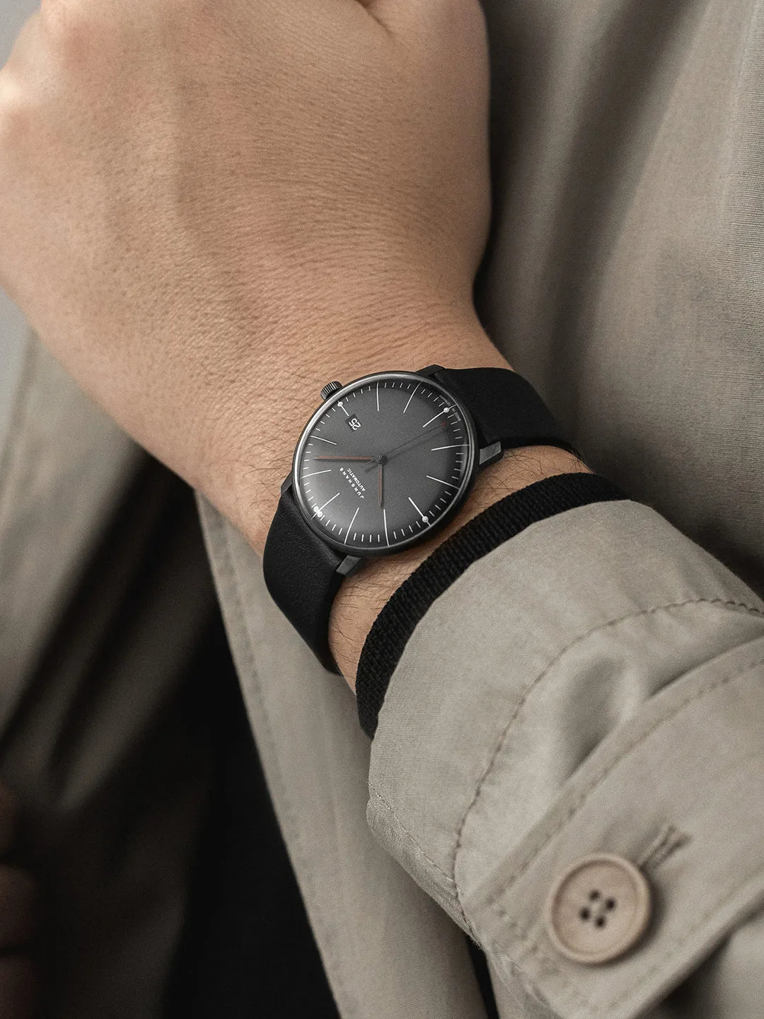 Junghans Max Bill Automatic Bauhaus - 27/4308.02, view 3